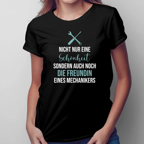 Nicht nur eine Schönheit, sondern auch noch die Freundin eines Mechanikers Nicht nur eine Schönheit, sondern auch noch die Freundin eines Mechanikers