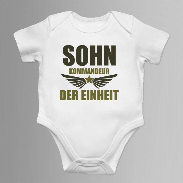 Sohn - Kommandeur der Einheit Sohn - Kommandeur der Einheit